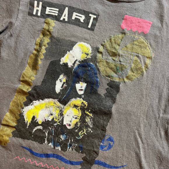 VTG 80's Heart Bad Animals Tour Band Graphic T Shirt Double Sided Faded SZ S - Picture 2 of 7